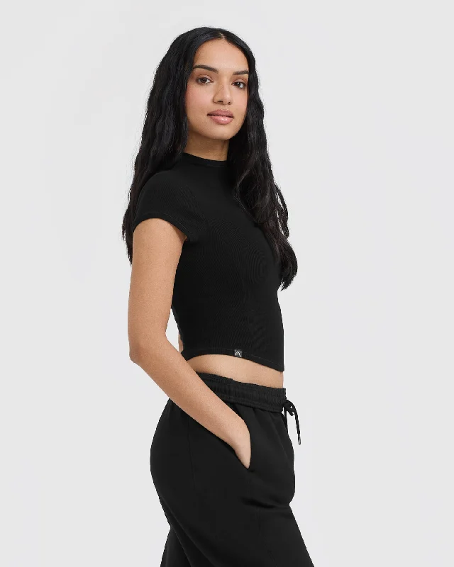 Mellow Rib Mid Mock Neck T-Shirt | Black